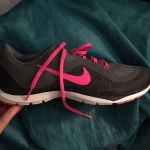 Nike flex trainer 6 size 8 never used